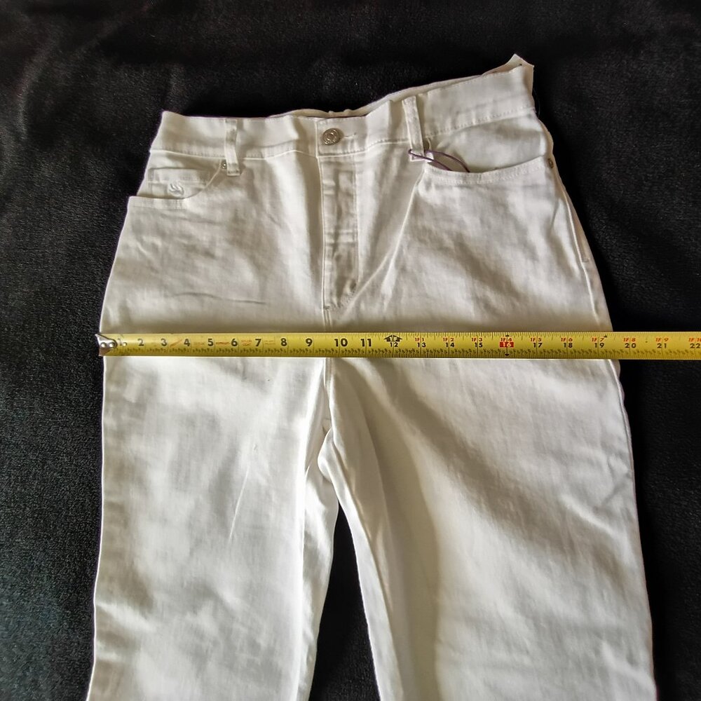 🎁🤶🎄Beautiful yet comfortable  Gloria Vanderbilt Jeans - Picture 5 of 11